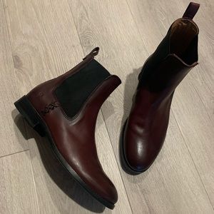 New FRYE boots